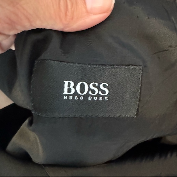 Hugo Boss Virgin Wool 3 Button Blazer Sport Coat - Picture 5 of 9